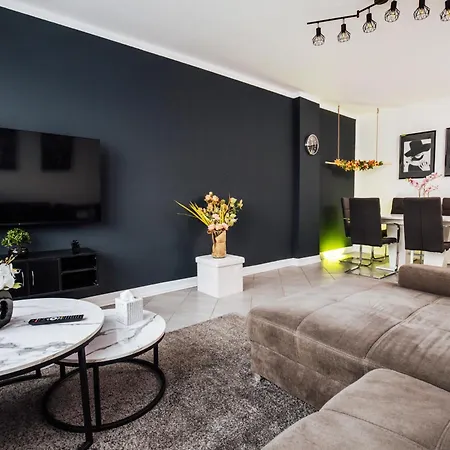 Bold & Black - Balcony - Netflix - Wifi - 5 Person * Bochum