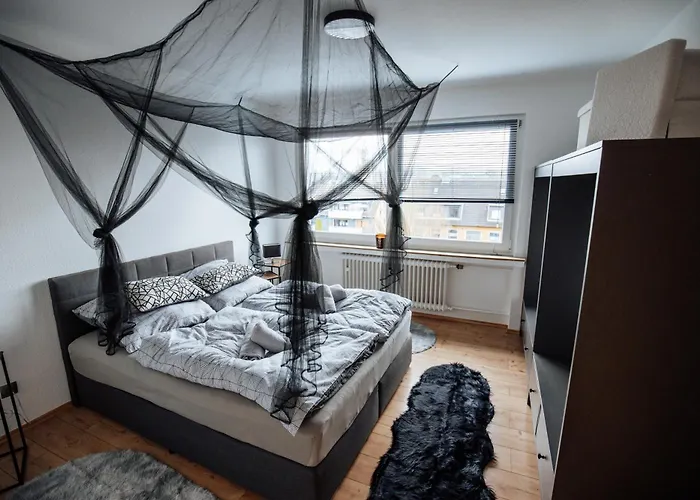 Lägenhet Bold & Black - Balcony - Netflix - Wifi - 5 Person Bochum