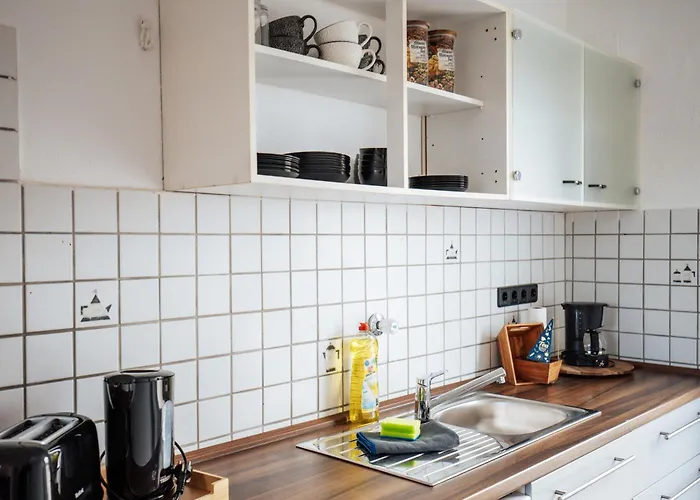 Bold & Black - Balcony - Netflix - Wifi - 5 Person Lägenhet Bochum